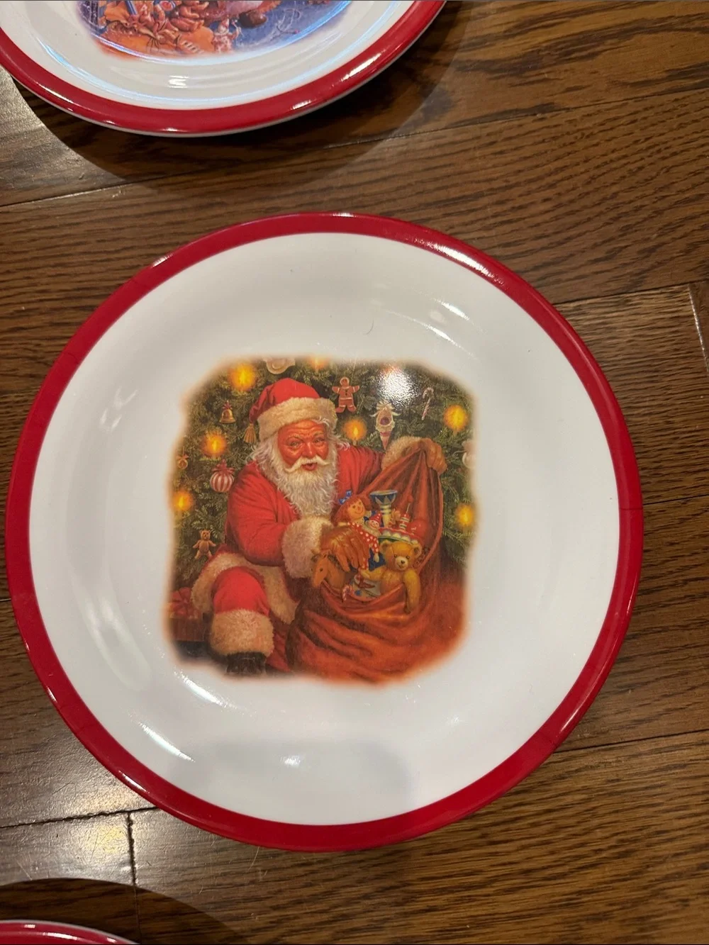 Pottery Barn Red & White Christmas Santa Dinner Plates (Set of 5)